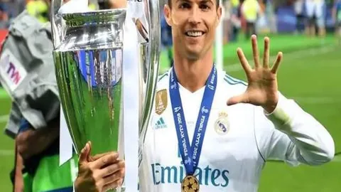 大乐透期号专家三连全胜推荐，今晚欧冠冲四质合分析